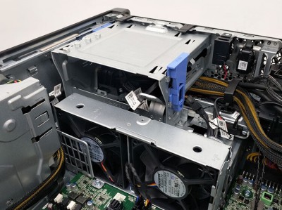 戴尔t5820拆解（dellt5820拆机图）「戴尔t5810拆机」